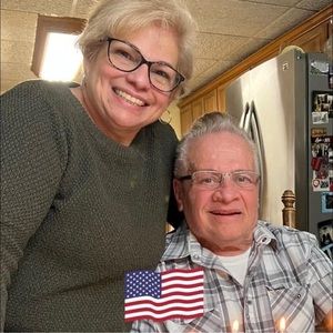 Meet your Posher, Edith